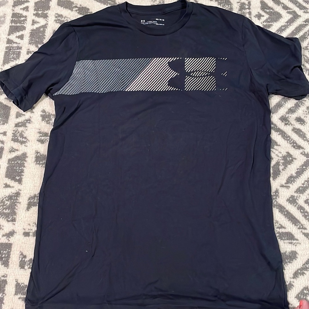 Mens Medium Under Armour Black Tshirt